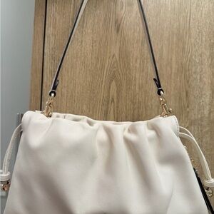 Elegant White Drawstring Women's Bag